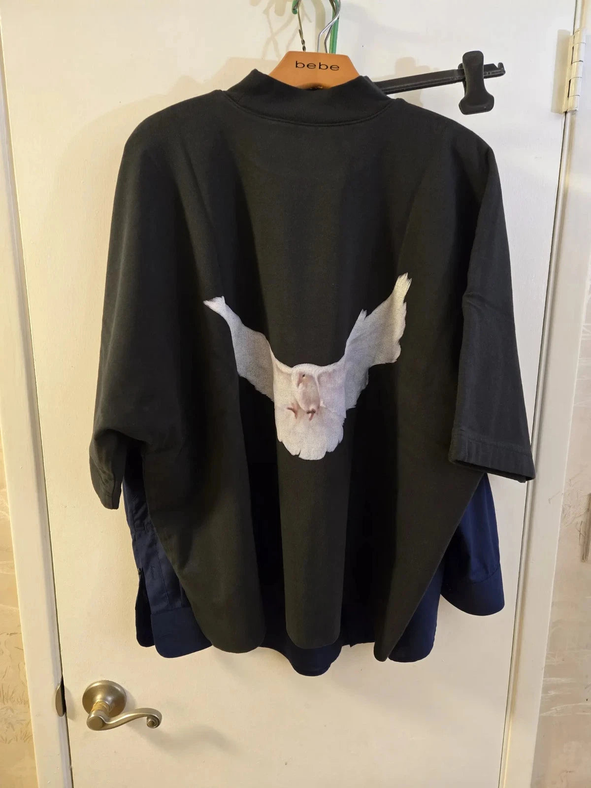 BRAND NEW YEEZY GAP 78 CROP DOVE NO SEAM TEE BLACK OR DARK GREY