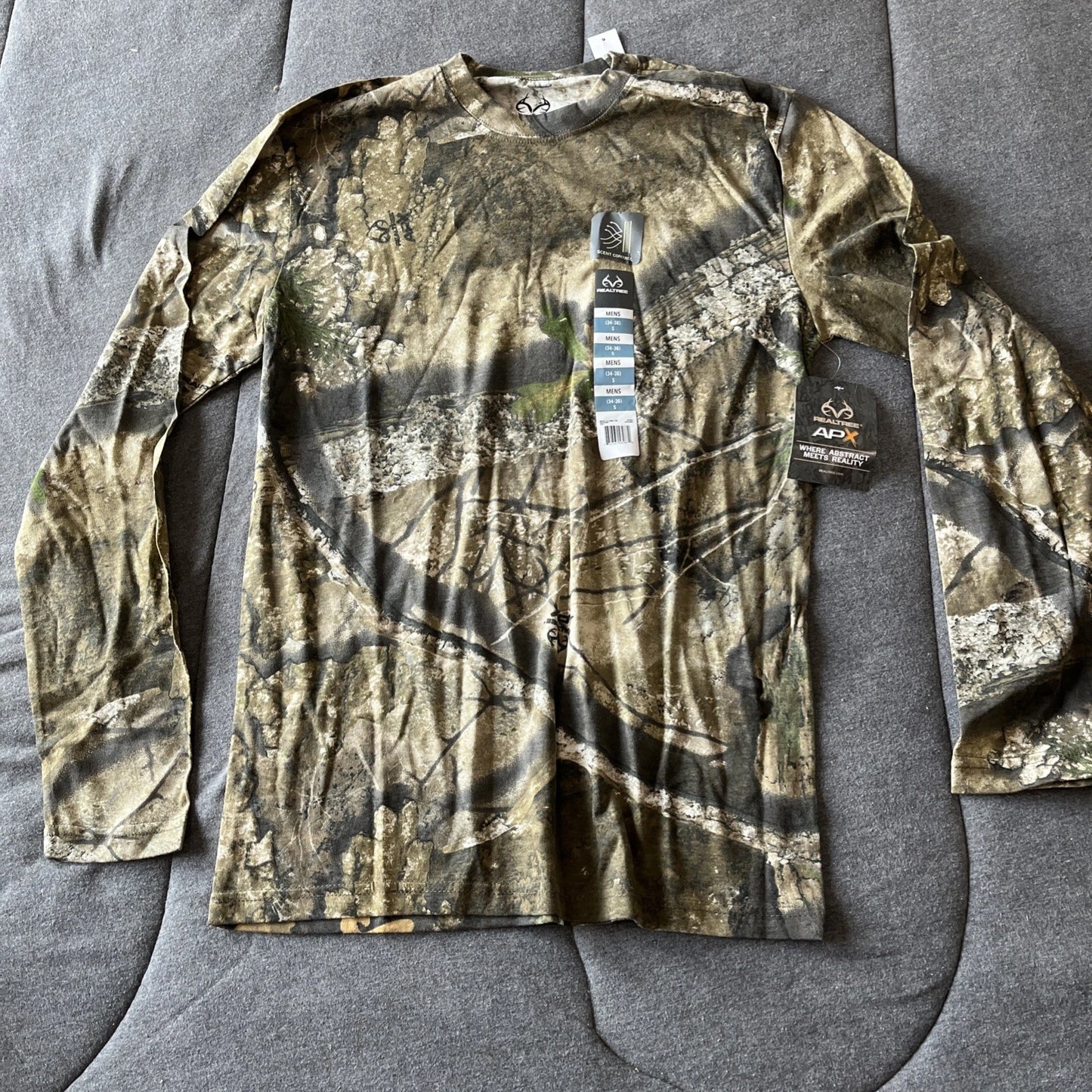 REALTREE APX SCENT CONTROL HUNTING CAMO LONG SLEEVE MEN'S T-SHIRT (SIZE - S)