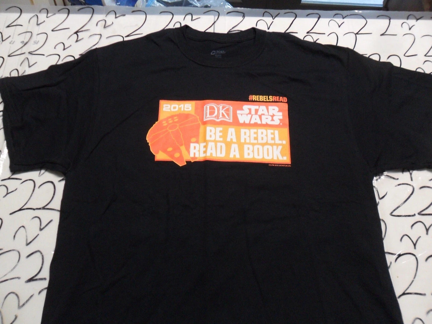 Large NWOT 2015 Stars Wars Be A Rebel Read A Book Shirt