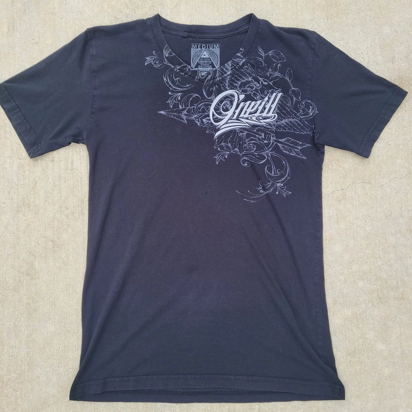 Y2K Oneill Mens V Neck T-Shirt Black Medium Short Sleeve Crew Neck Surf Wear