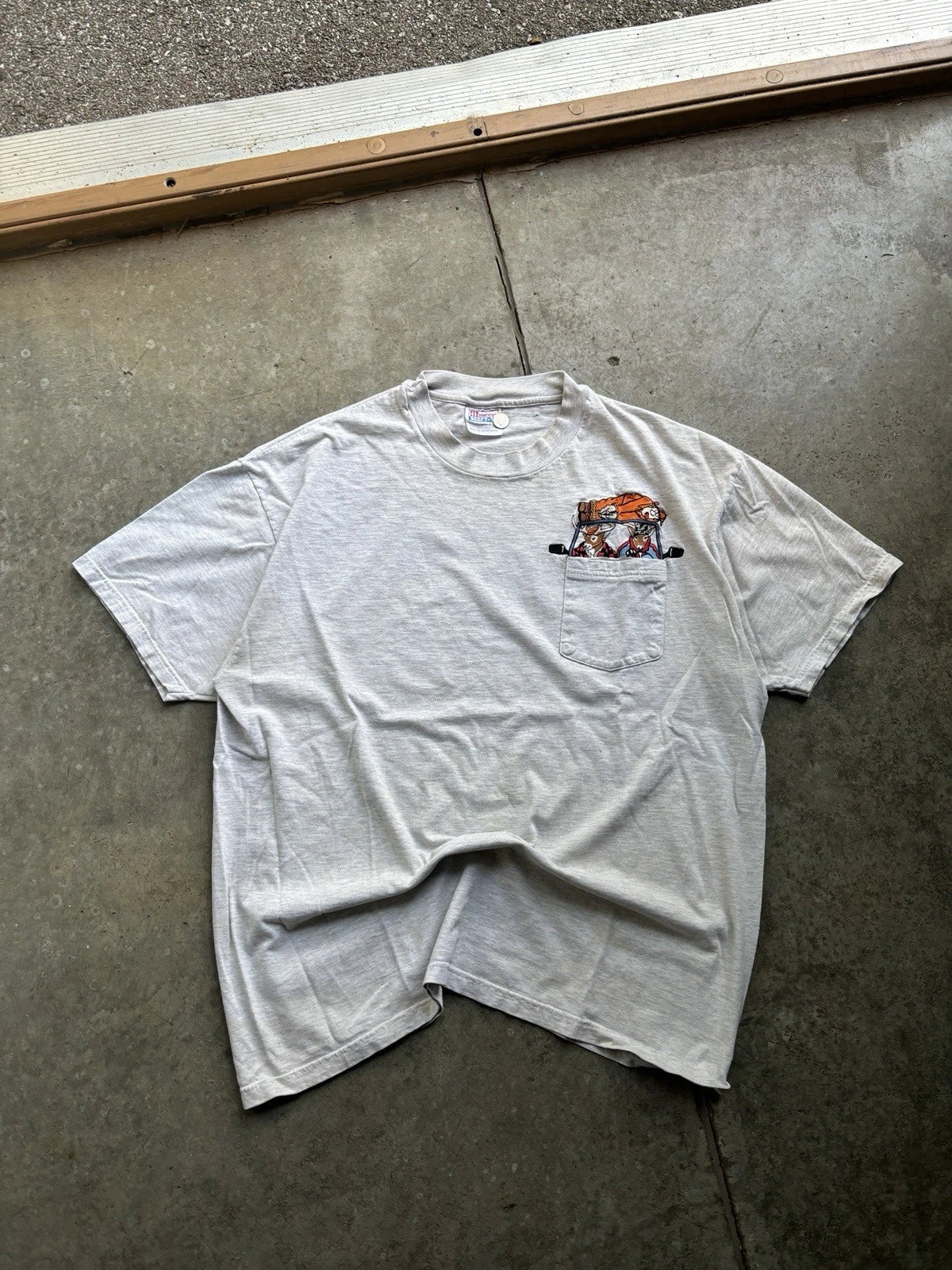 90s Hanes Beefy funny embroidered deer pocket tee 100% cotton XL
