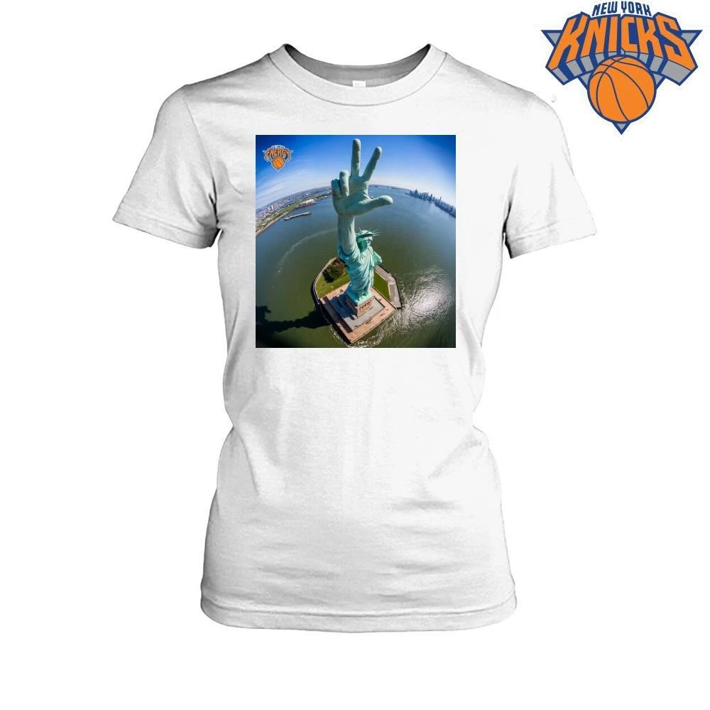 Statue Of Liberty Three Points Sign Big Knick Energy New York Knicks NBA Finals 2026 Shirt