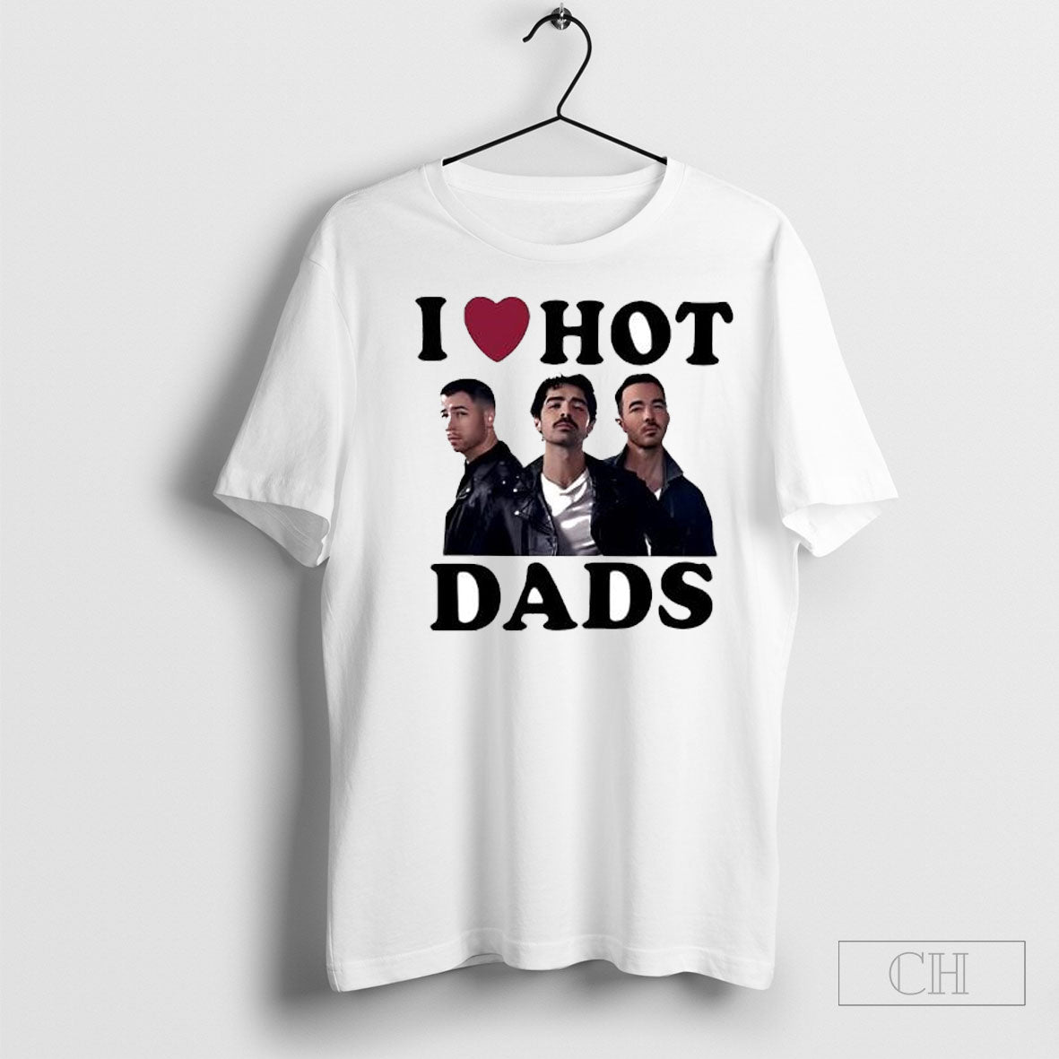 Jonas Brothers I Love Hot Dads Tee