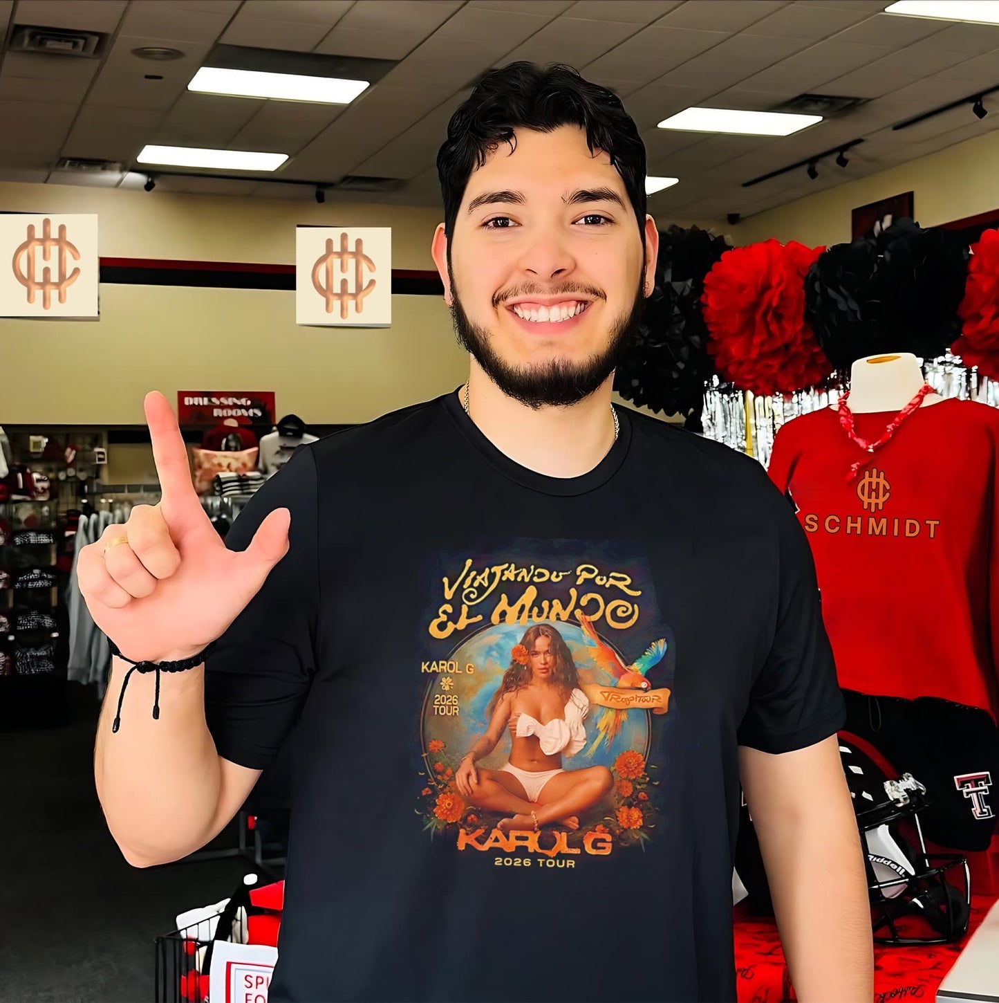 Karol G Viajando Por El Mundo Tropitour 2026 vintage shirt