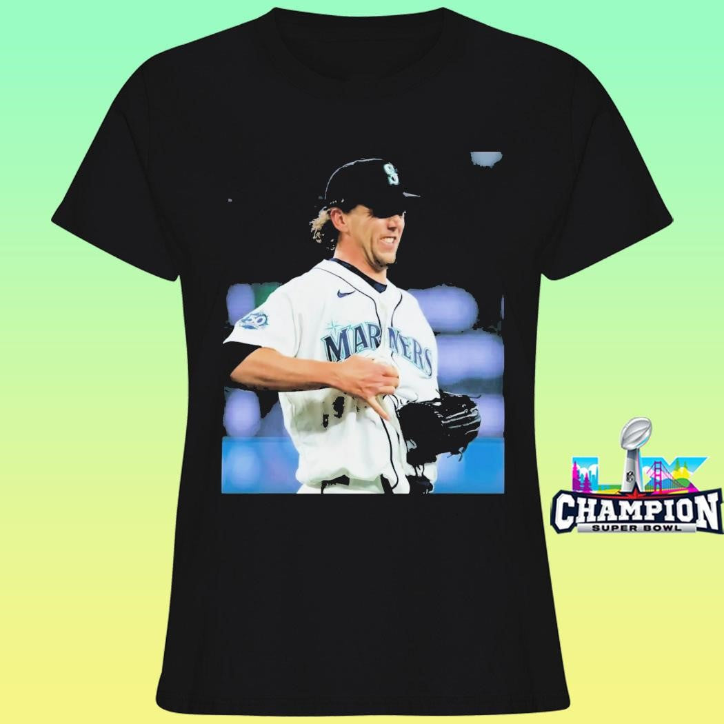 Mariners Catch Ball in Shirt