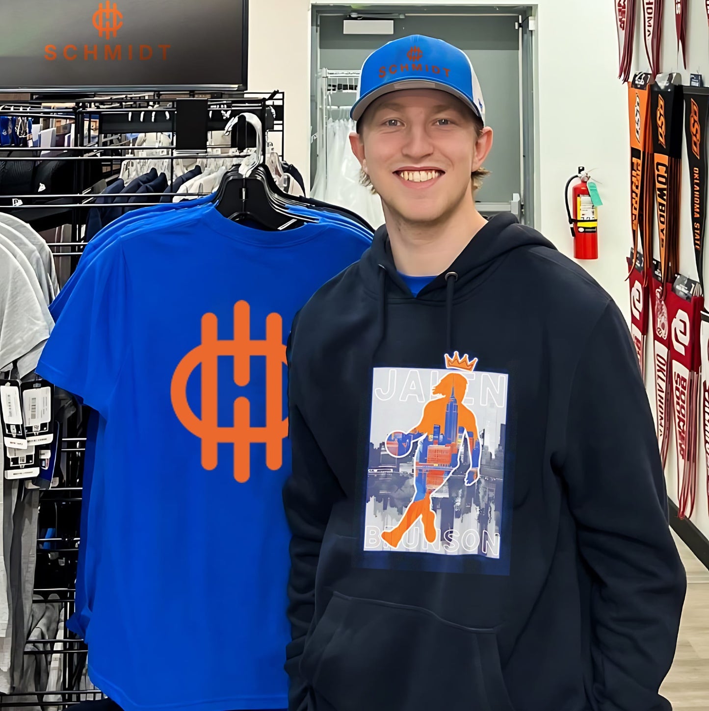 NY Knicks Jalen Brunson silhouette with New York City skyline graphic shirt