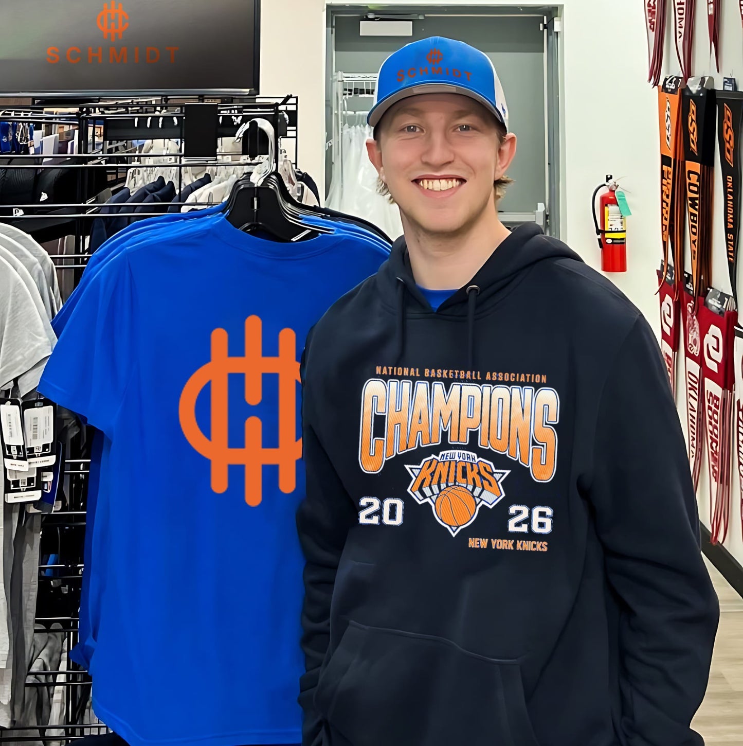 National Basketball Association New York Knicks logo shirt