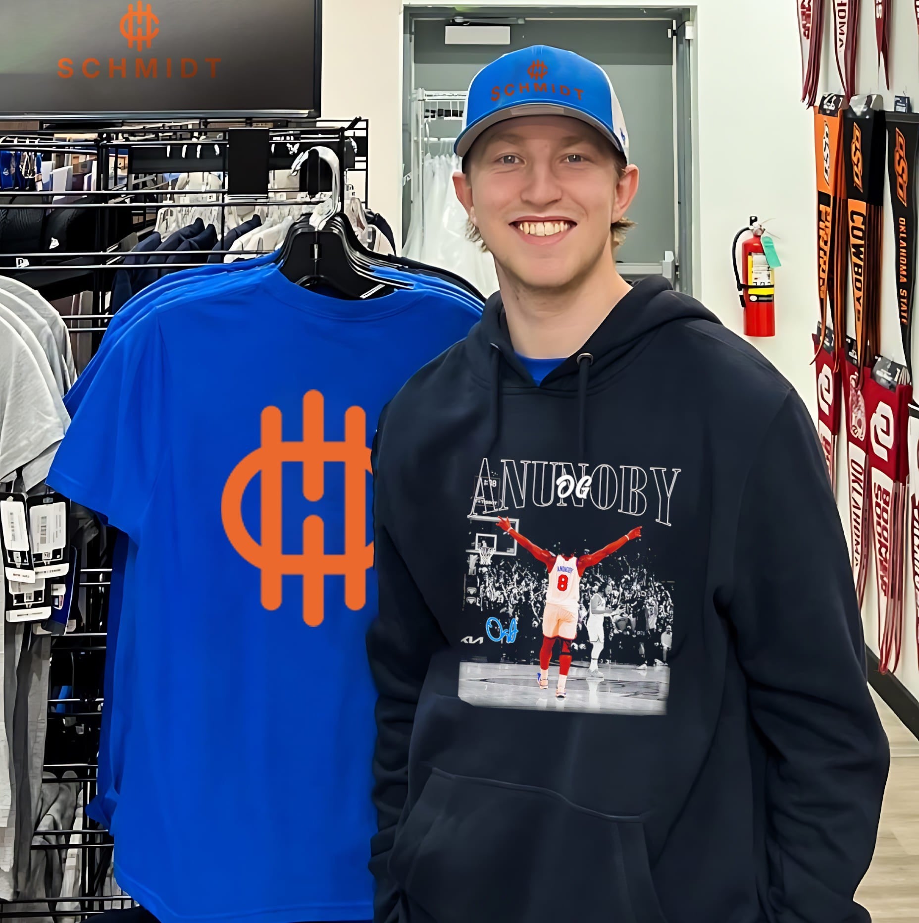 New York Knicks OG Anunoby highlighted posing shirt