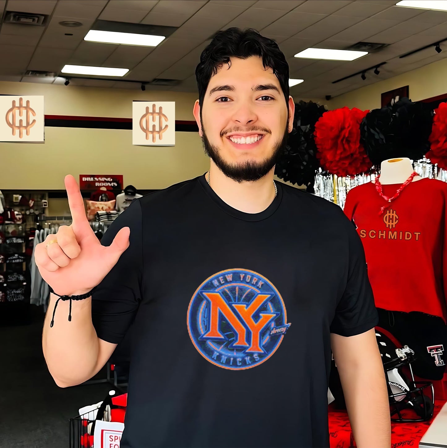 New York Knicks stylized team logo shirt