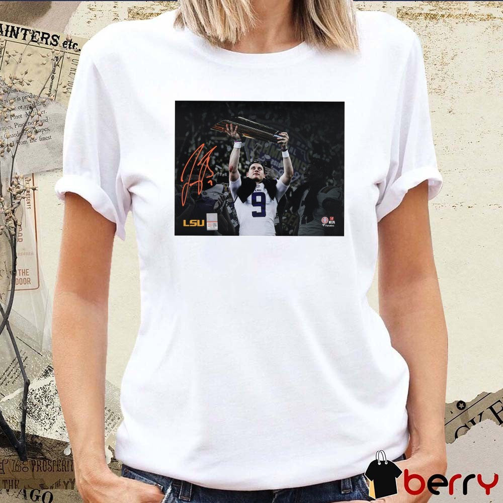 Joe Burrow LSU Tigers Holding CFP Championship Trophy Spotlight Photograph Signature t-shirt