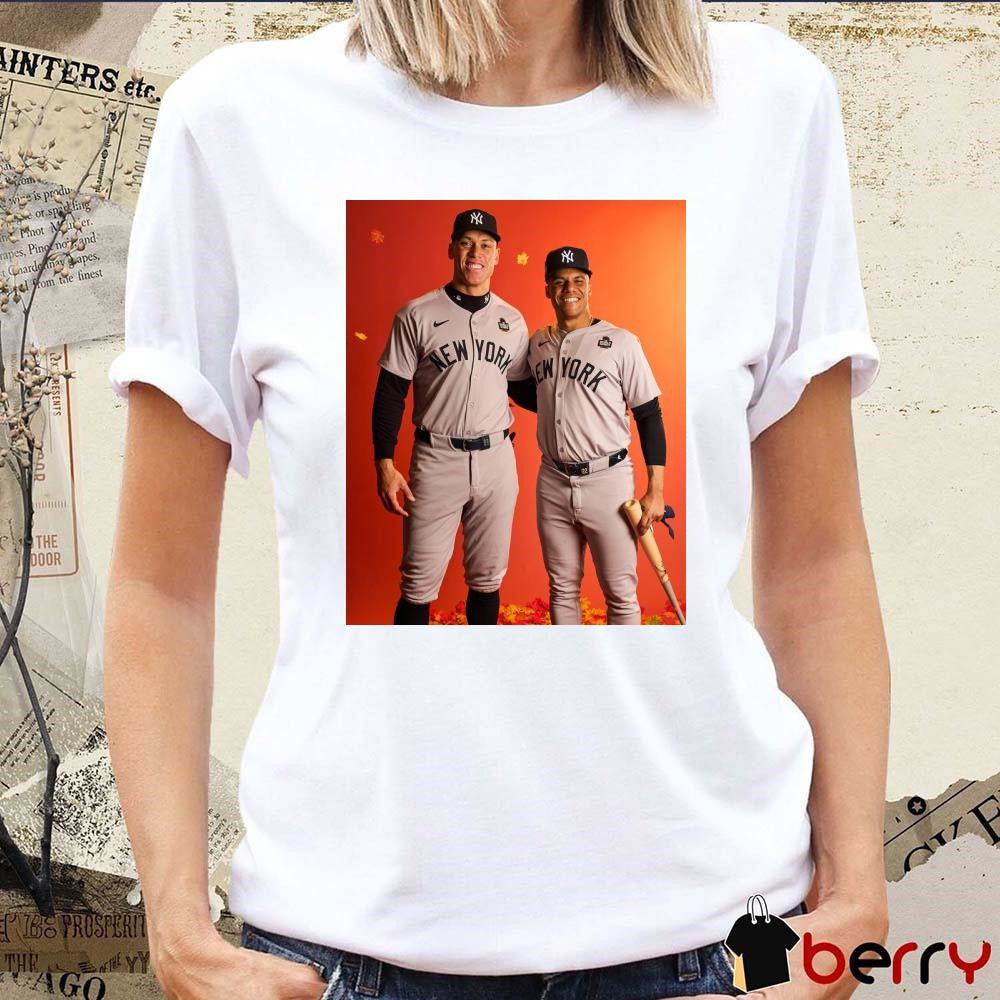 New York Yankees MLB Aaron Judge, Juan Soto and the Yankees in Game 1 of the World Series t-shirt