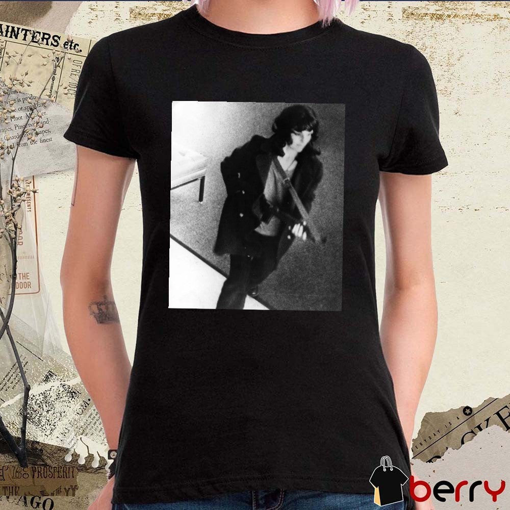 Patty Hearst Hearst participating in the April 15, 1974, robbery of the Hibernia Bank in San Francisco t-shirt