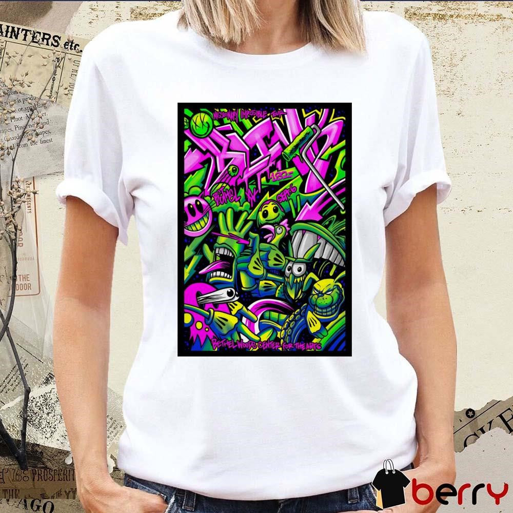 Poster Blink 182 Bethel Woods Center for the Arts In Bethel NY September 6 2025 t-shirt