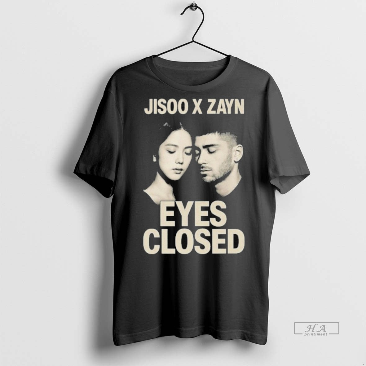 Official Trendy Design Isoo X Zayn Eyes Cloed Tee Sweater
