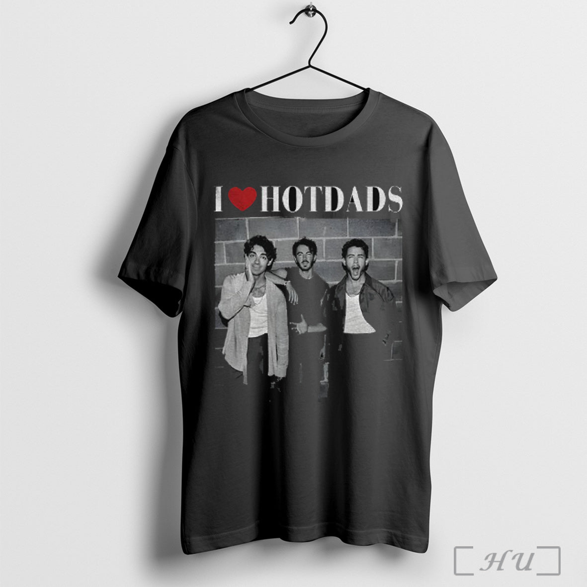 Officials My Jonas Brothers I Love Hot Dads Photo T Shirt