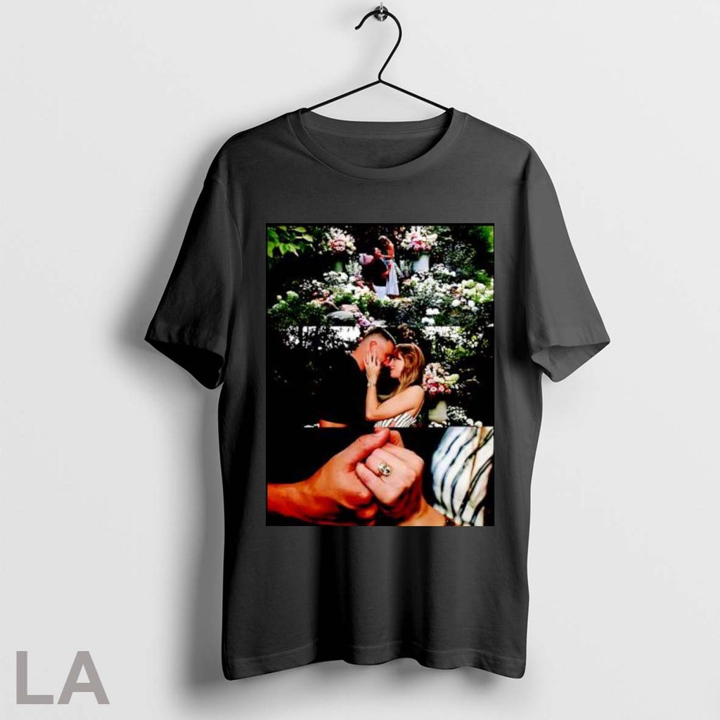 Original Swift And Travis Kelce Are Engaged Memorial Photos T Shirt