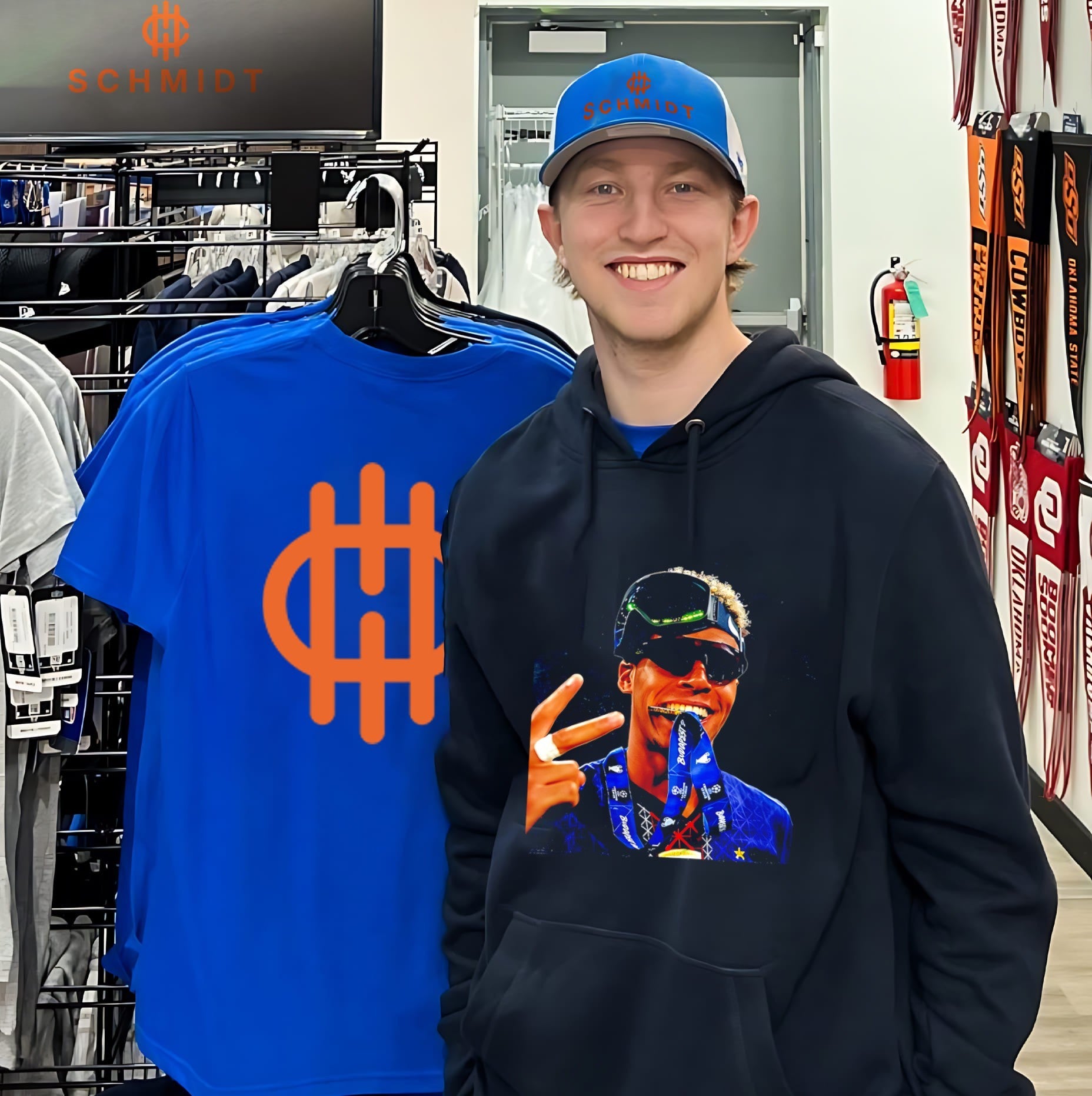 Paris Saint-Germain Desire Doue biting medal shirt