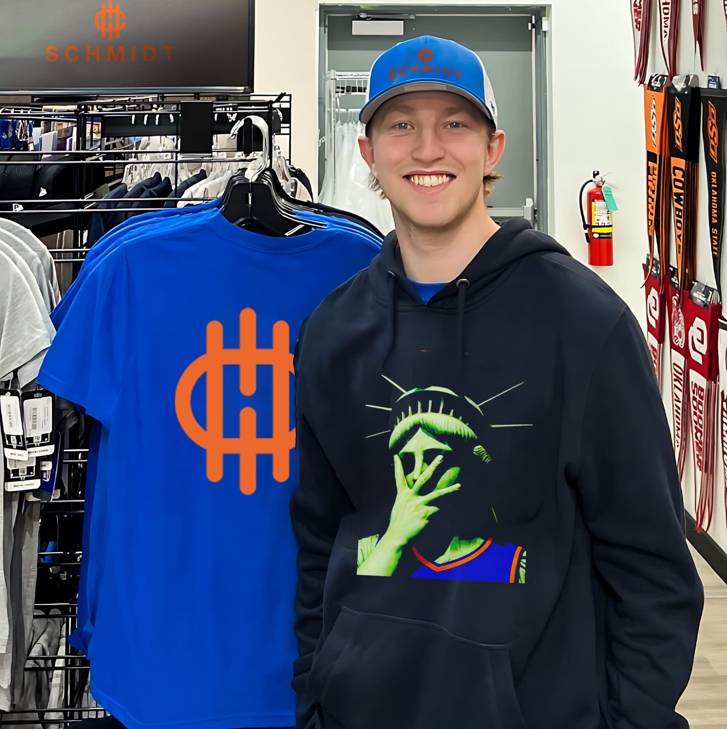 Statue of Liberty wearing New York Knicks jersey doing facepalm shirt
