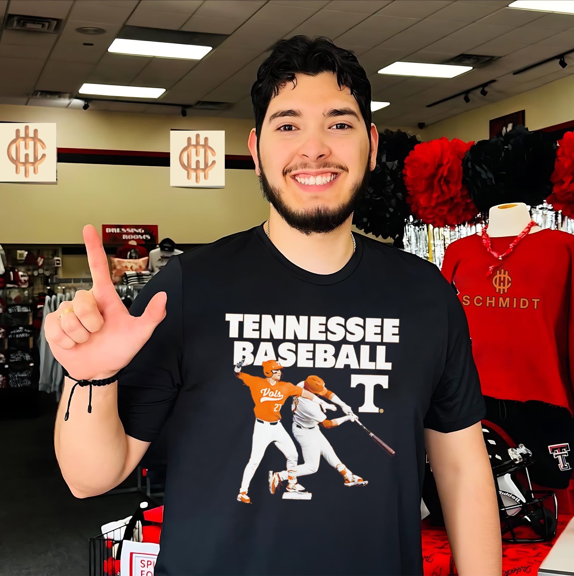 Tennessee Volunteers baseball Reese Chapman illustration shirt