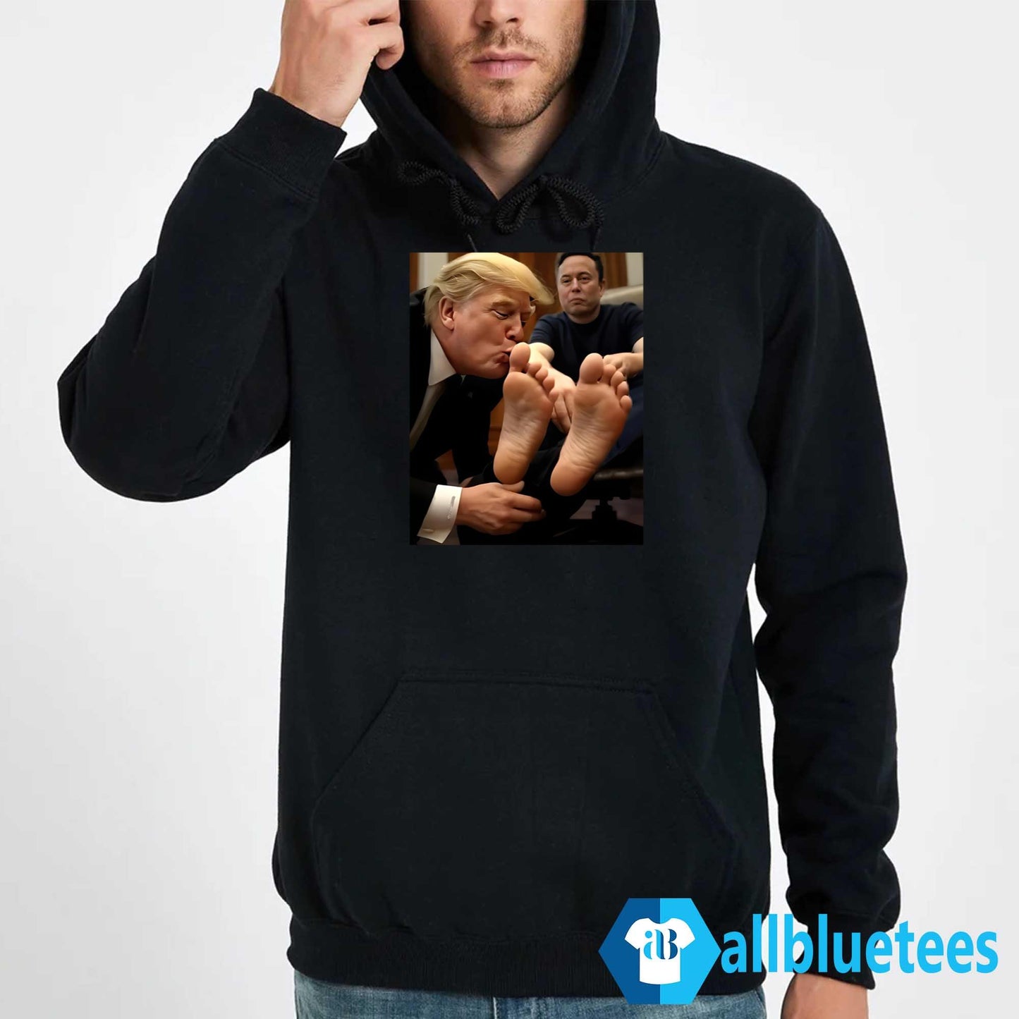 Trump Kissing Elon Musk’s Feet Shirt