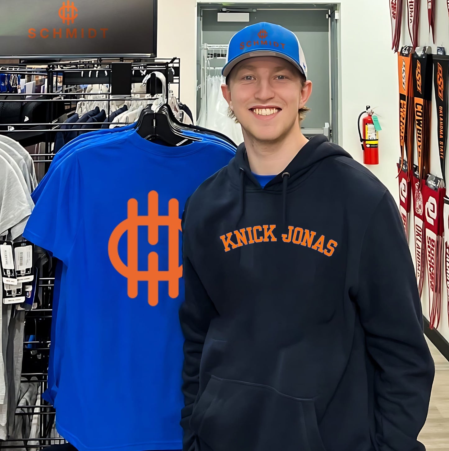 Taylor Knick Jonas New York Knicks shirt