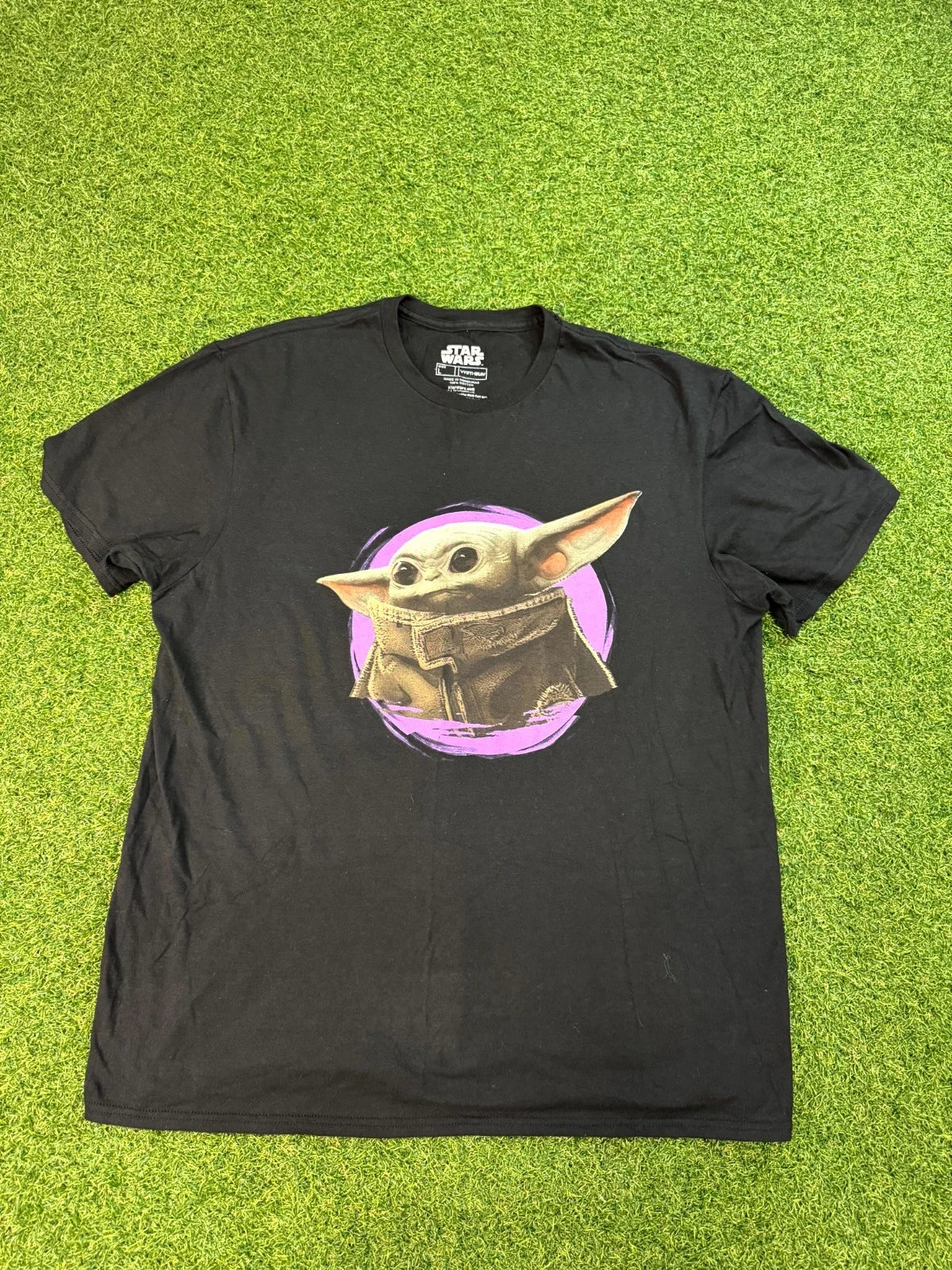 Star Wars The Mandalorian Baby Yoda T Shirt Mens L Black Graphic Cotton Outdoor