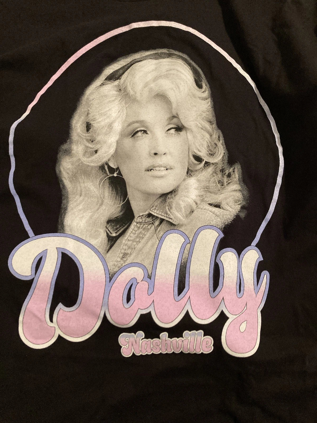 Dolly Parton Officially Licensed Nashville Graphic Tshirt Size Large