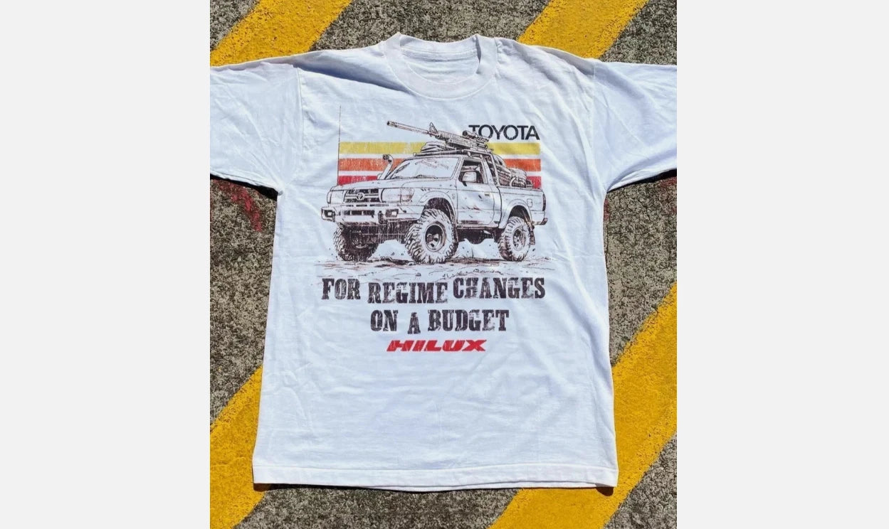 Toyotas For Regime Changes On A Budget Hilux Militia Heavyweight T-Shirt S - 4XL