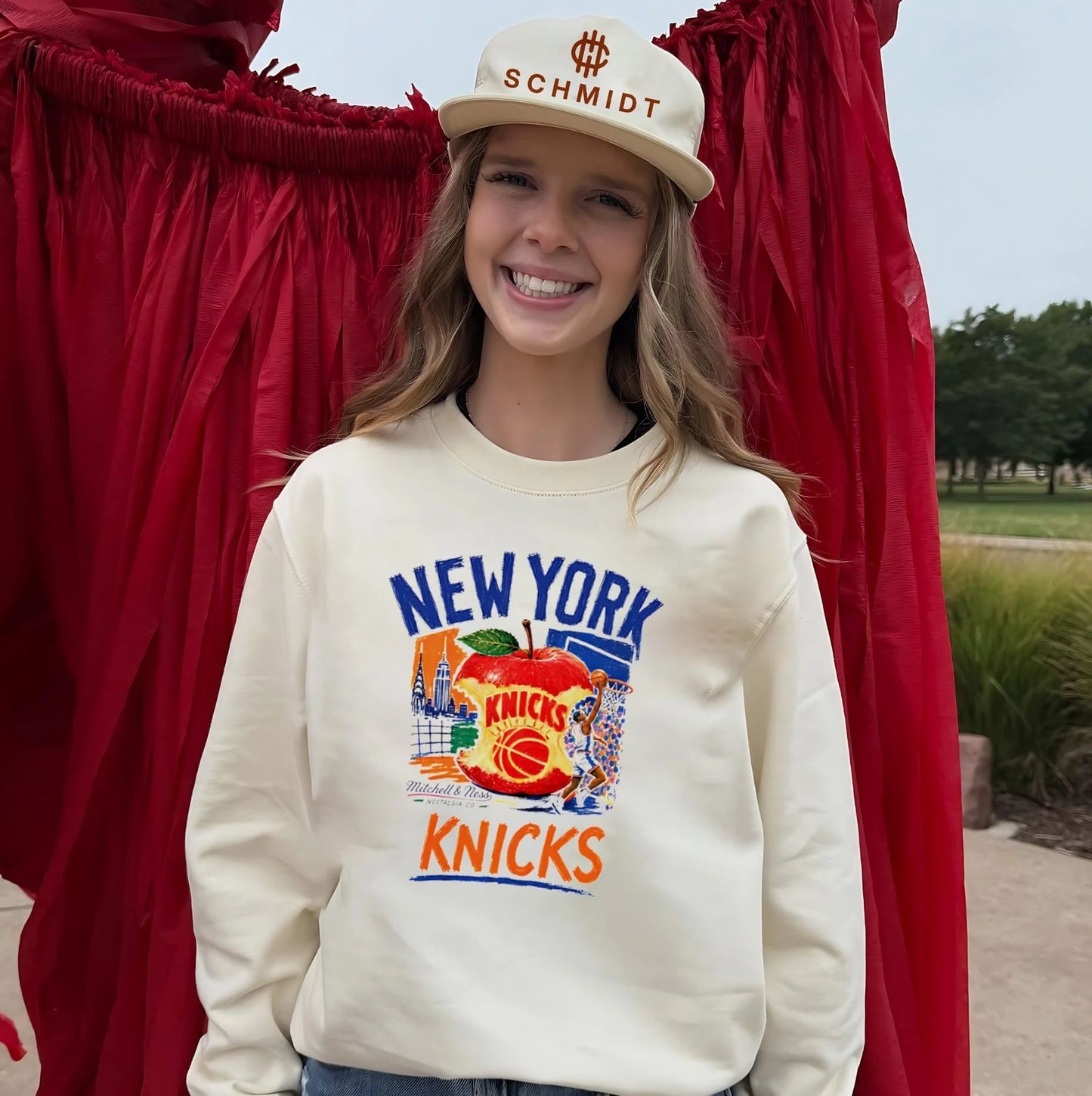 New York Knicks Concrete Apple paint shirt